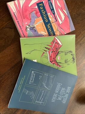 Set of 3 Essential Books for Fashion Design Students!